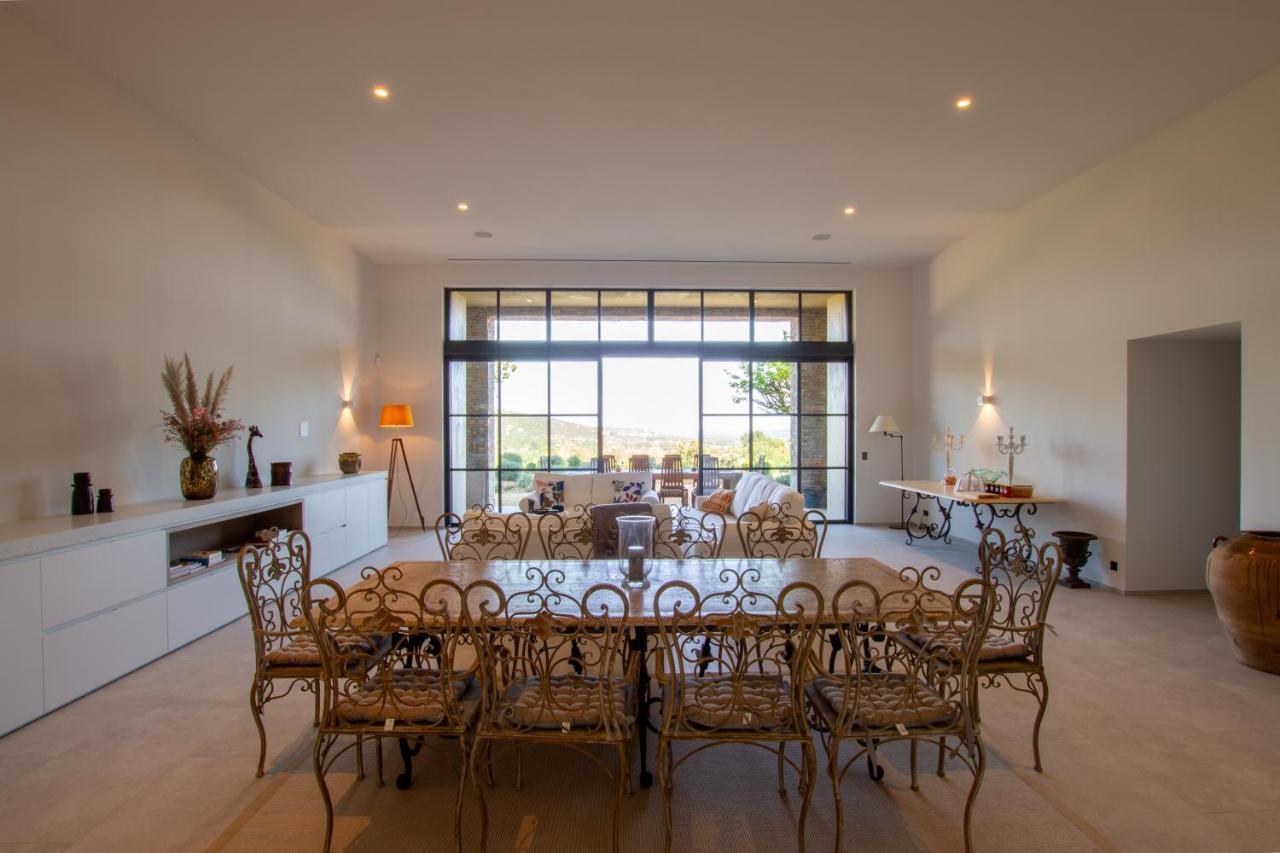 Le Mas Saint Michel Grimaud Bed and Breakfast Esterno foto
